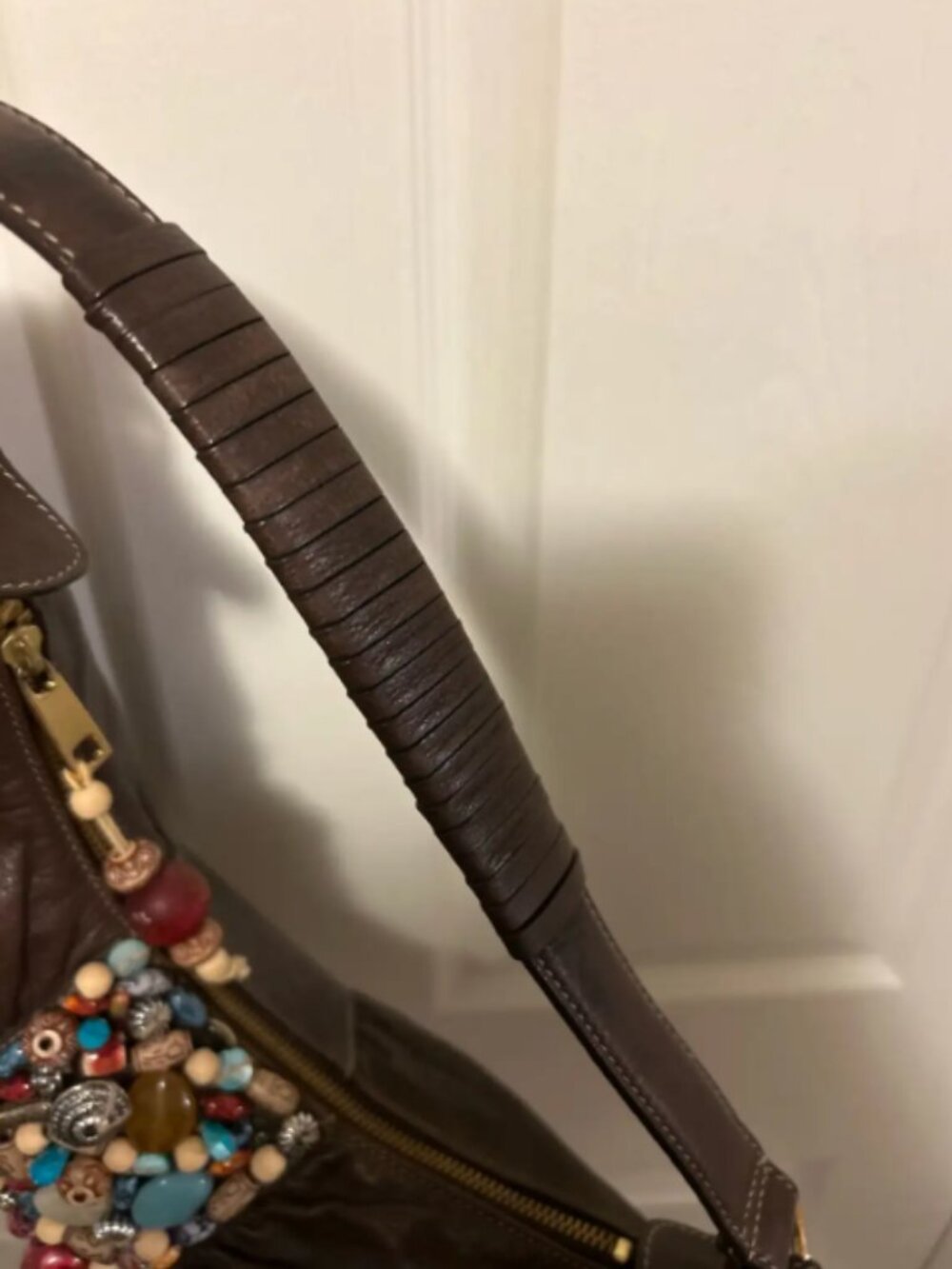Brown leather boho style handbag with stones - Picture 5 of 7